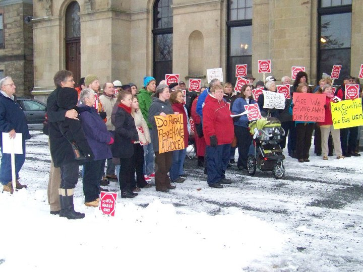 Rally for responsible resource development in front of N.B. Legislature on Nov. 23. Photo: Stephanie Merrill. frack2