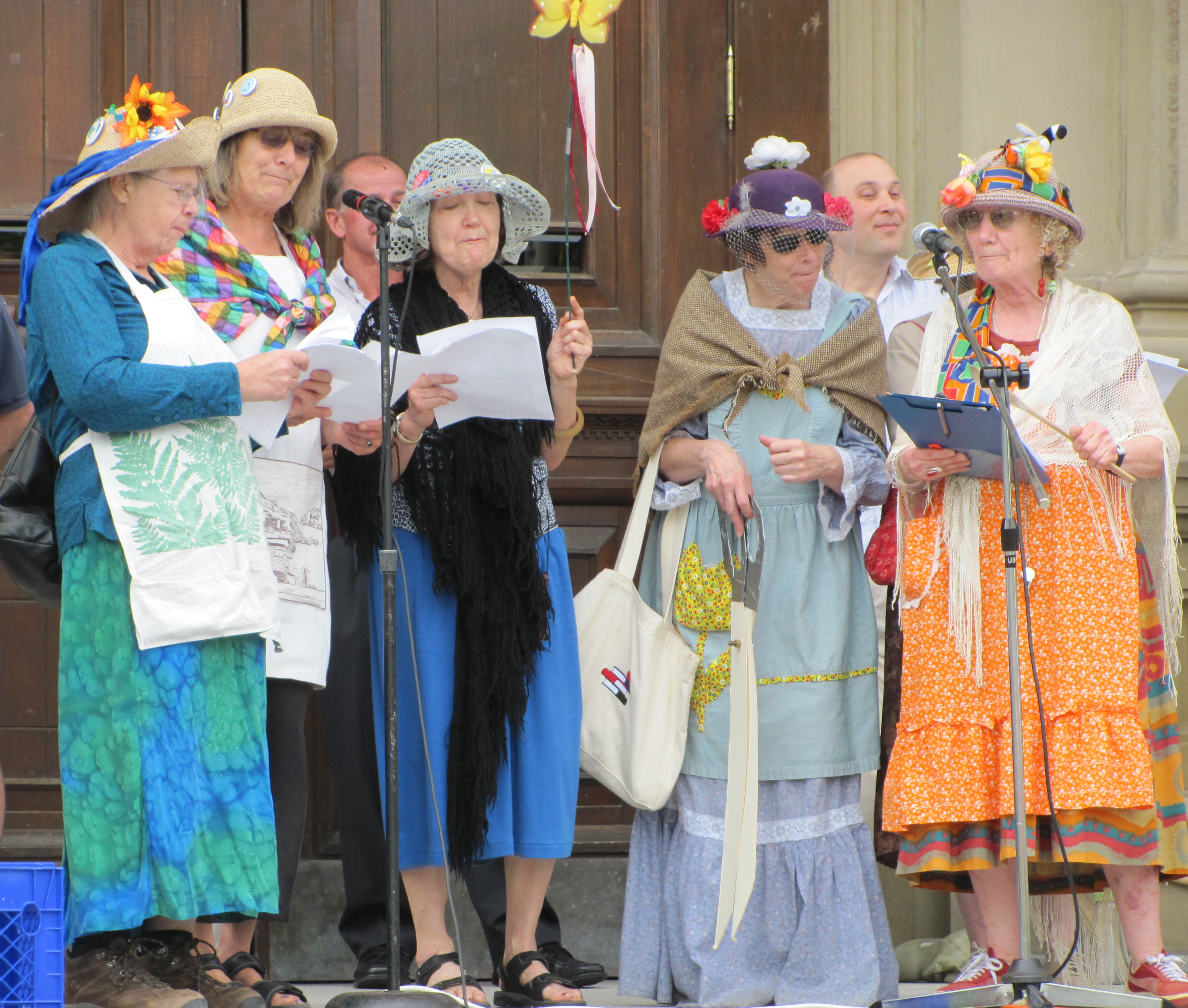 raginggrannies
