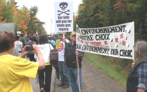 Mike and Marie with banner - rexton fall 2013