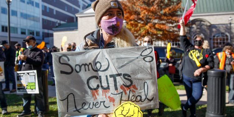 Higgs pension bill ‘guts’ collective bargaining: union leaders, opposition MLAs