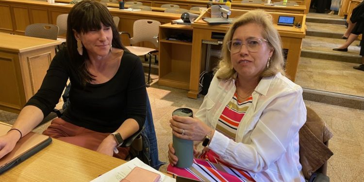 Symposium sur l’avortement : chercheuses et militants se réunissent à Fredericton